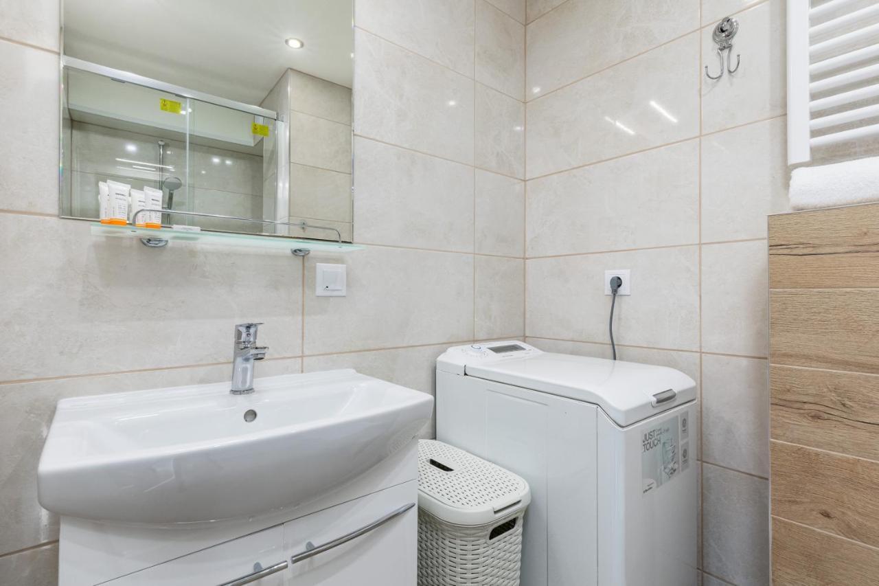 Marynarzy Okretow Pogranicza Apartments By Noclegi Renters Колобжег Экстерьер фото